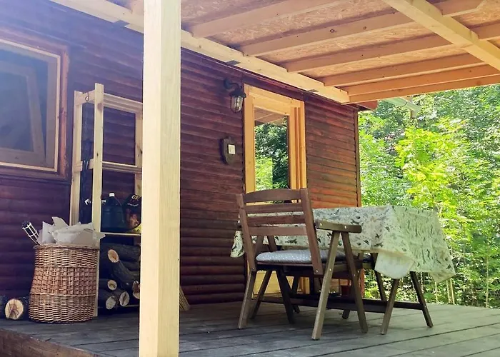 Cinke Cottage, Nest In Nature